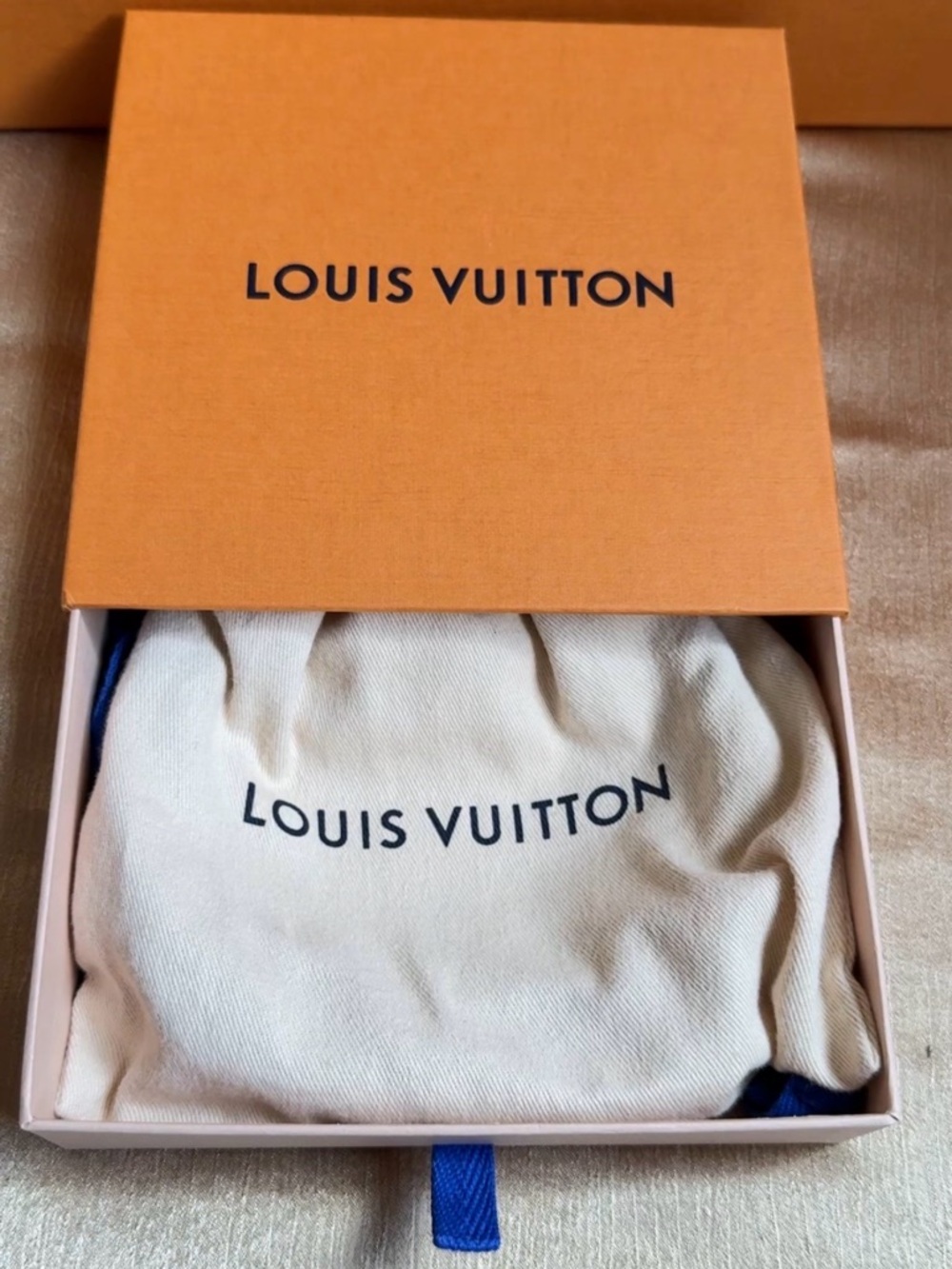 LV monogram Bandouliere shoulder strap with 2 gold color brass hardware - Picture 6 of 6